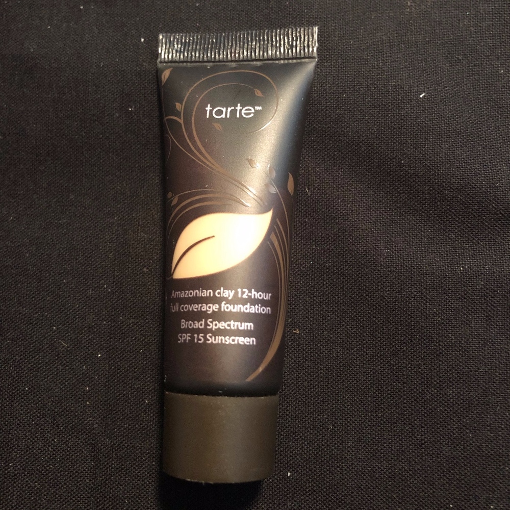 Tarte Amazonian Clay Foundation Sample Size.